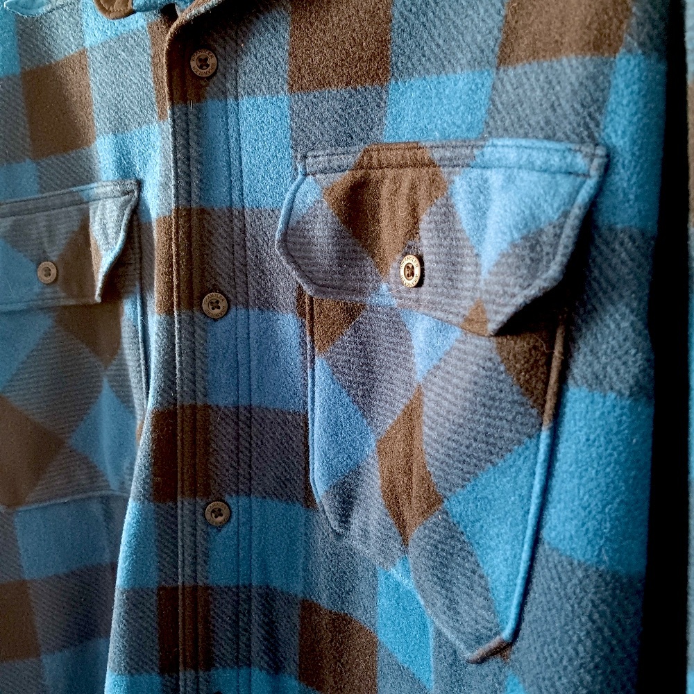 2XLT Wrangler Fleece button down shirt - Picture 5 of 7